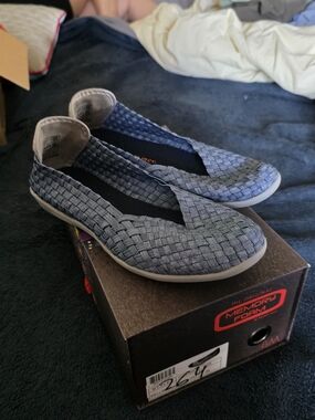 bernie mev. Woven Slip-On Flats in Denim Blue